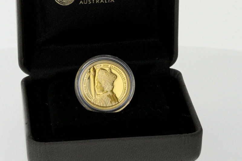 2013 1/4 oz Perth Mint 60th Anniversary of the Coronation of QEII Gold Proof Coin Boxed