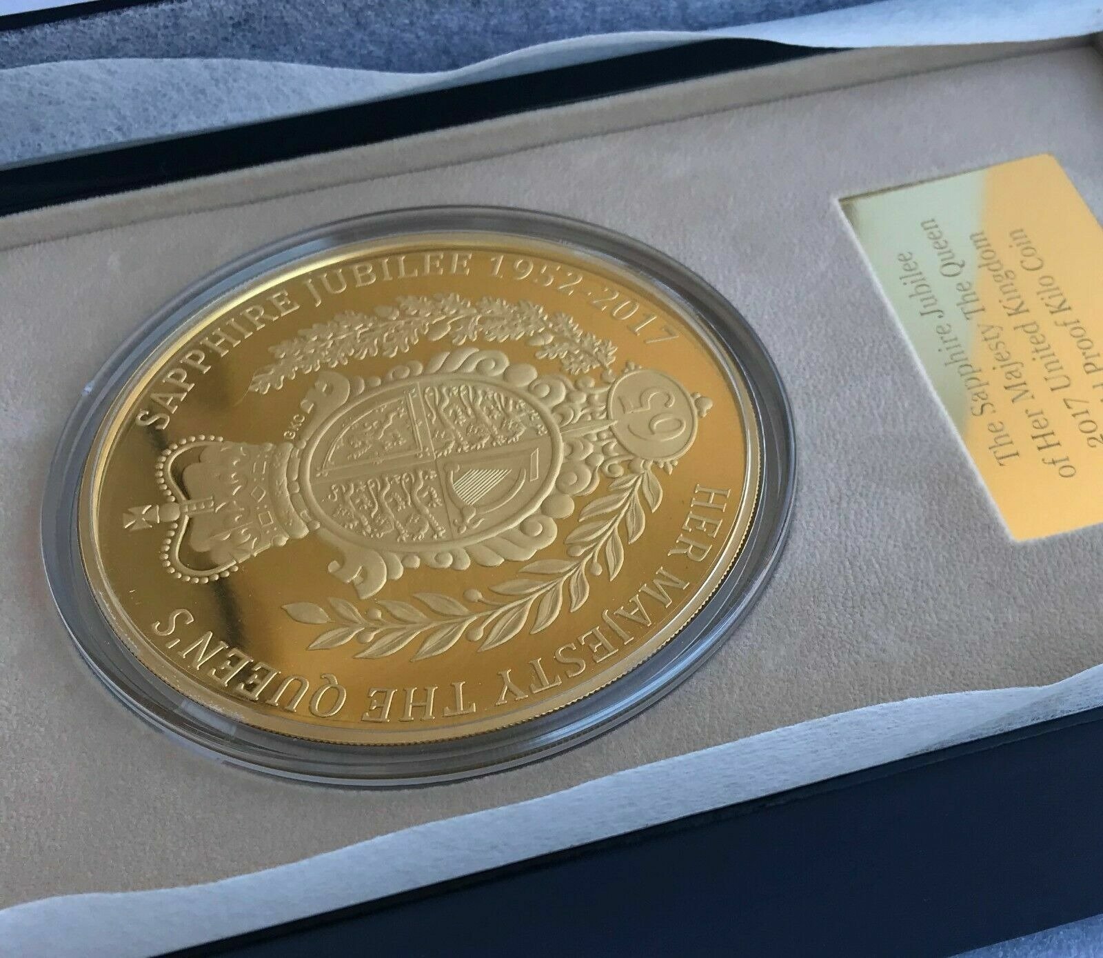 2017 1 kg Sapphire Jubilee Gold Proof Coin (Box/Coa) - Image 2